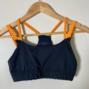 OISELLE sports bra